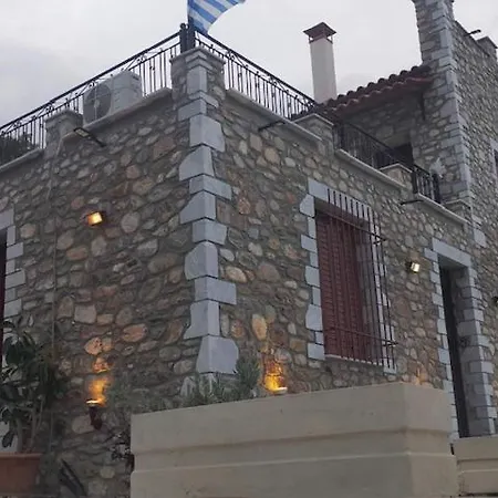 Prázdninový dům Efterpi's Tower House! εύ τέρπω She Who Brings Joy Tóriza