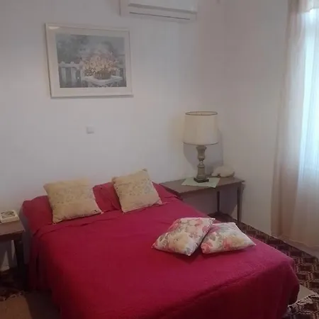 Efterpi'S Tower House! Εύ Τέρπω She Who Brings Joy Vakantiehuis *