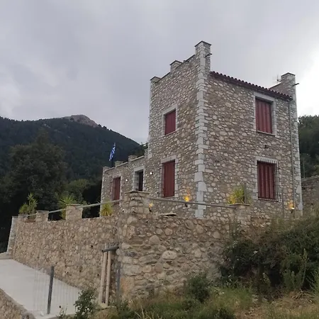 Efterpi's Tower House! εύ τέρπω She Who Brings Joy Holiday home