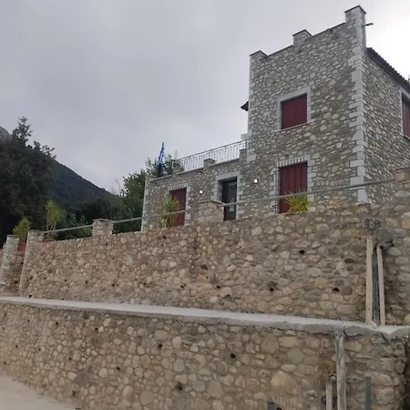 Efterpi's Tower House! εύ τέρπω She Who Brings Joy Holiday home *