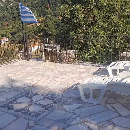 Efterpi'S Tower House! Εύ Τέρπω She Who Brings Joy * Tóriza