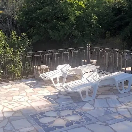 Efterpi'S Tower House! Εύ Τέρπω She Who Brings Joy *