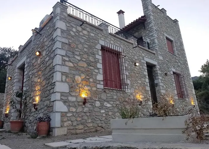 Efterpi's Tower House! εύ τέρπω She Who Brings Joy Tóriza